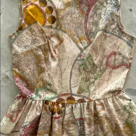 Retrolicious Maps Dress - Picture 4 of 10